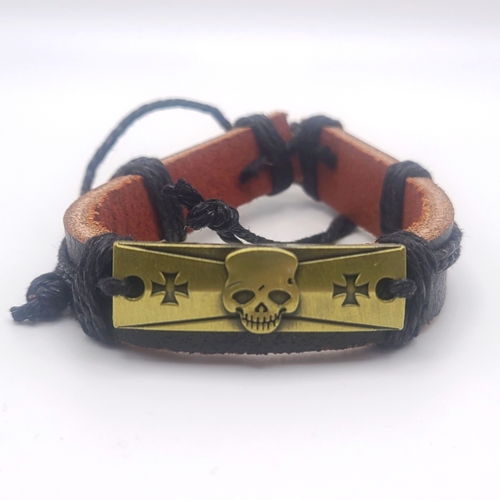 Skull & Crosses Charm Leather Bracelet – Adjustable Slip Tie (NWOT)